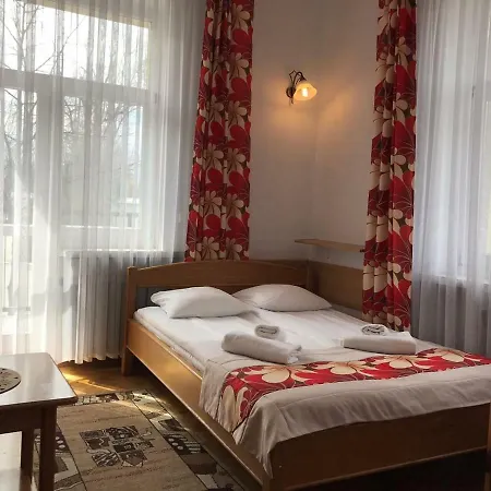 招待所 Adria 3*