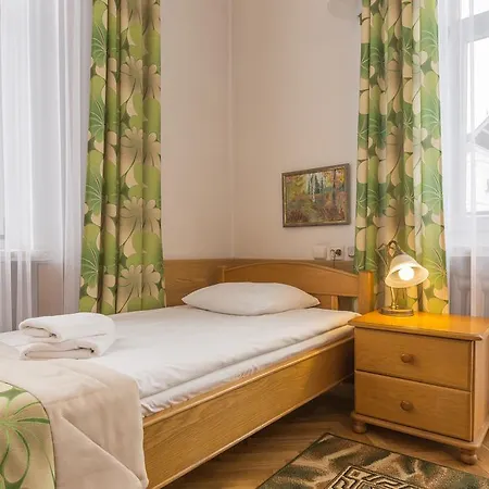 Adria Πανσιόν 3*