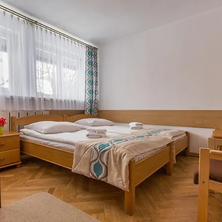 Πανσιόν Adria 3*